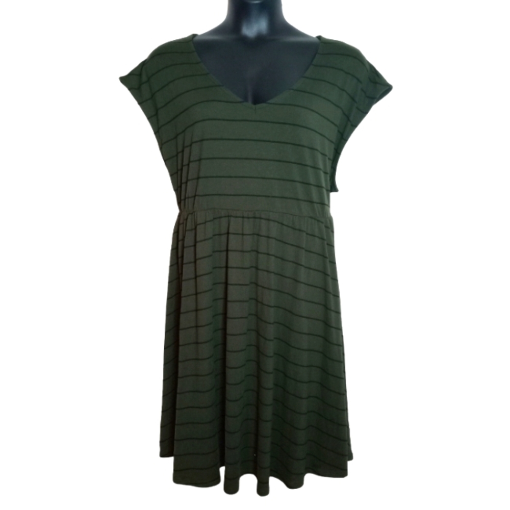 TORRID | ARMY GREEN & BLACK STRIPED SLEEVELESS V-NECK SUMMER DRESS | SIZE 4